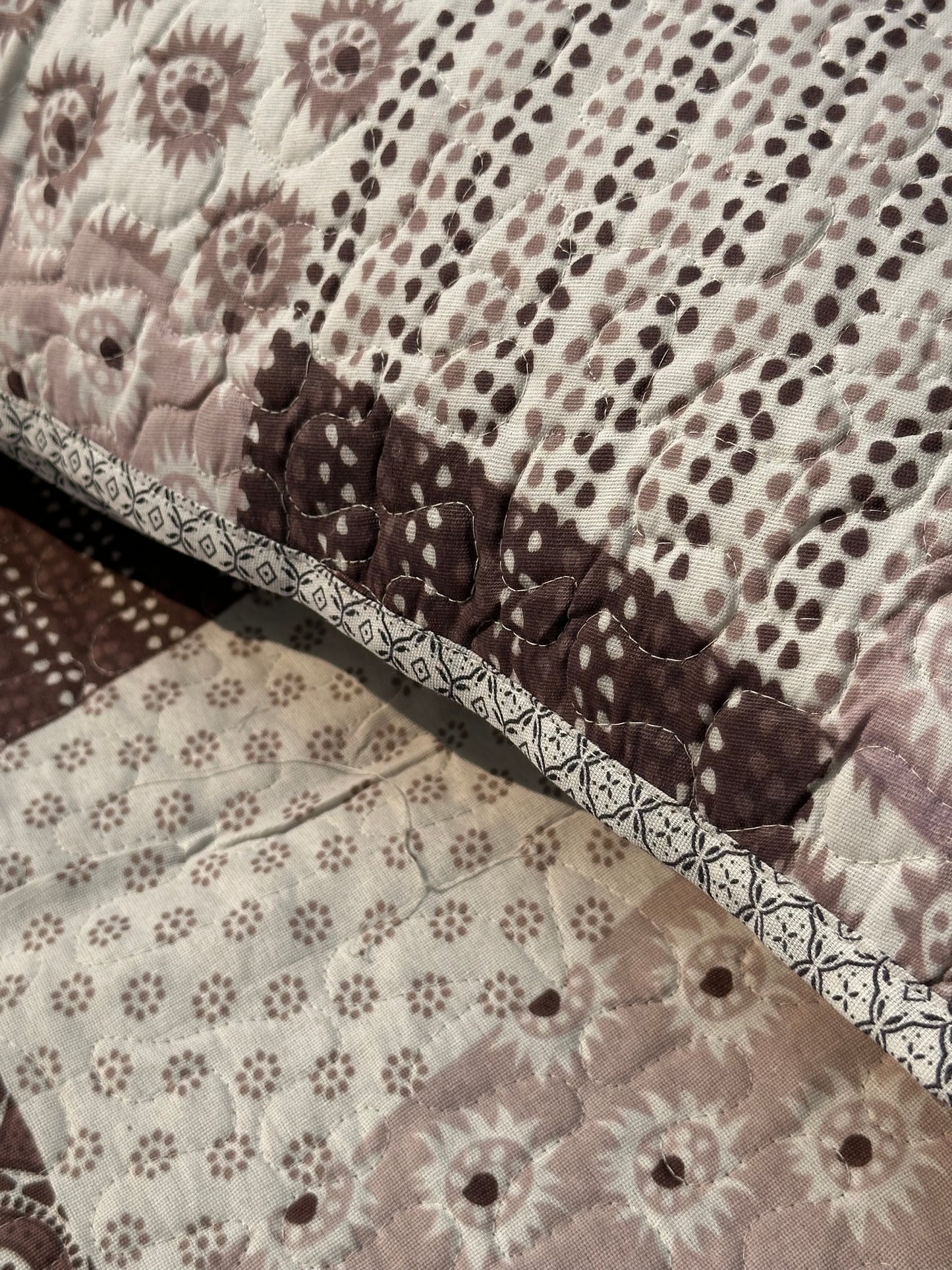 PATCHWORK QUILTED BEDCOVER