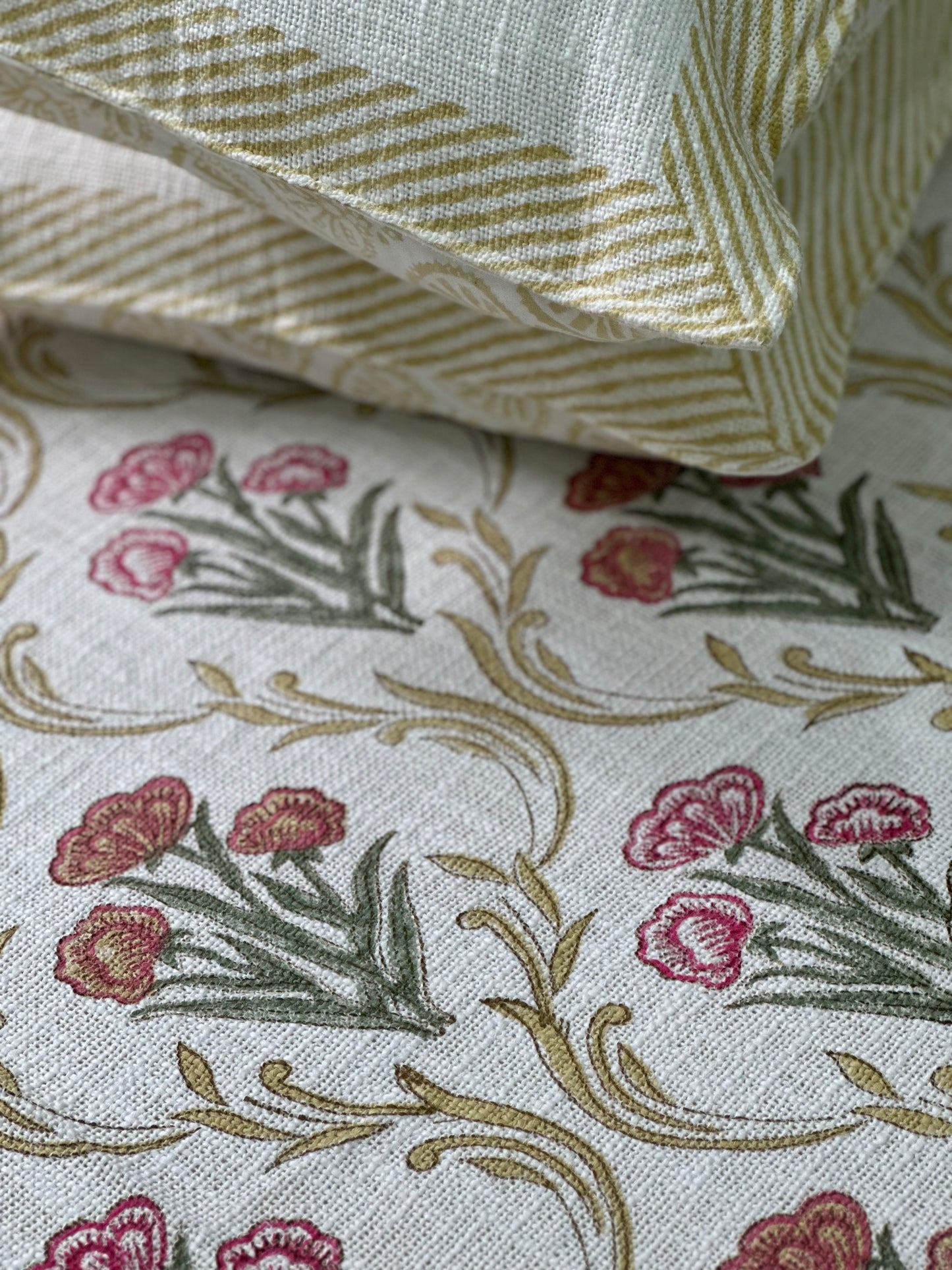 PHOOLKARI JUTE BEDCOVER